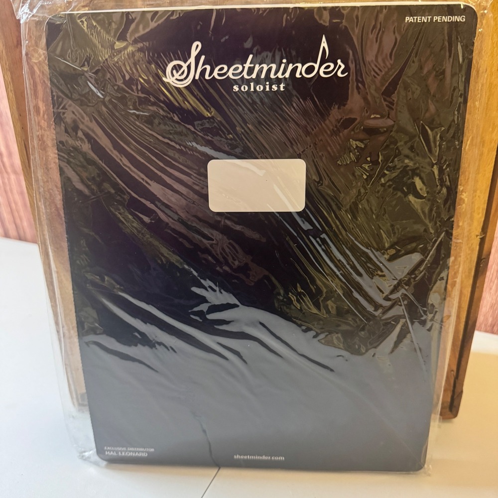 Sheetminder Soloist Sheet Music Holder Black White New Hal Leonard Accessory